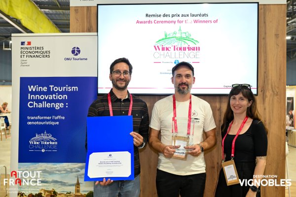 &Scaron;tudent Turistice med zmagovalci evropskega tekmovanja inovacij v vinskem turizmu