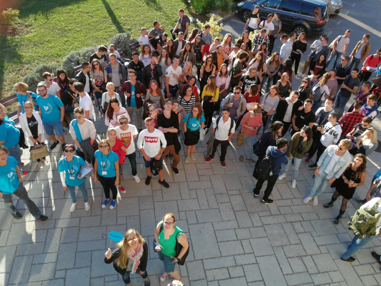 tortor quis varius posuere eros