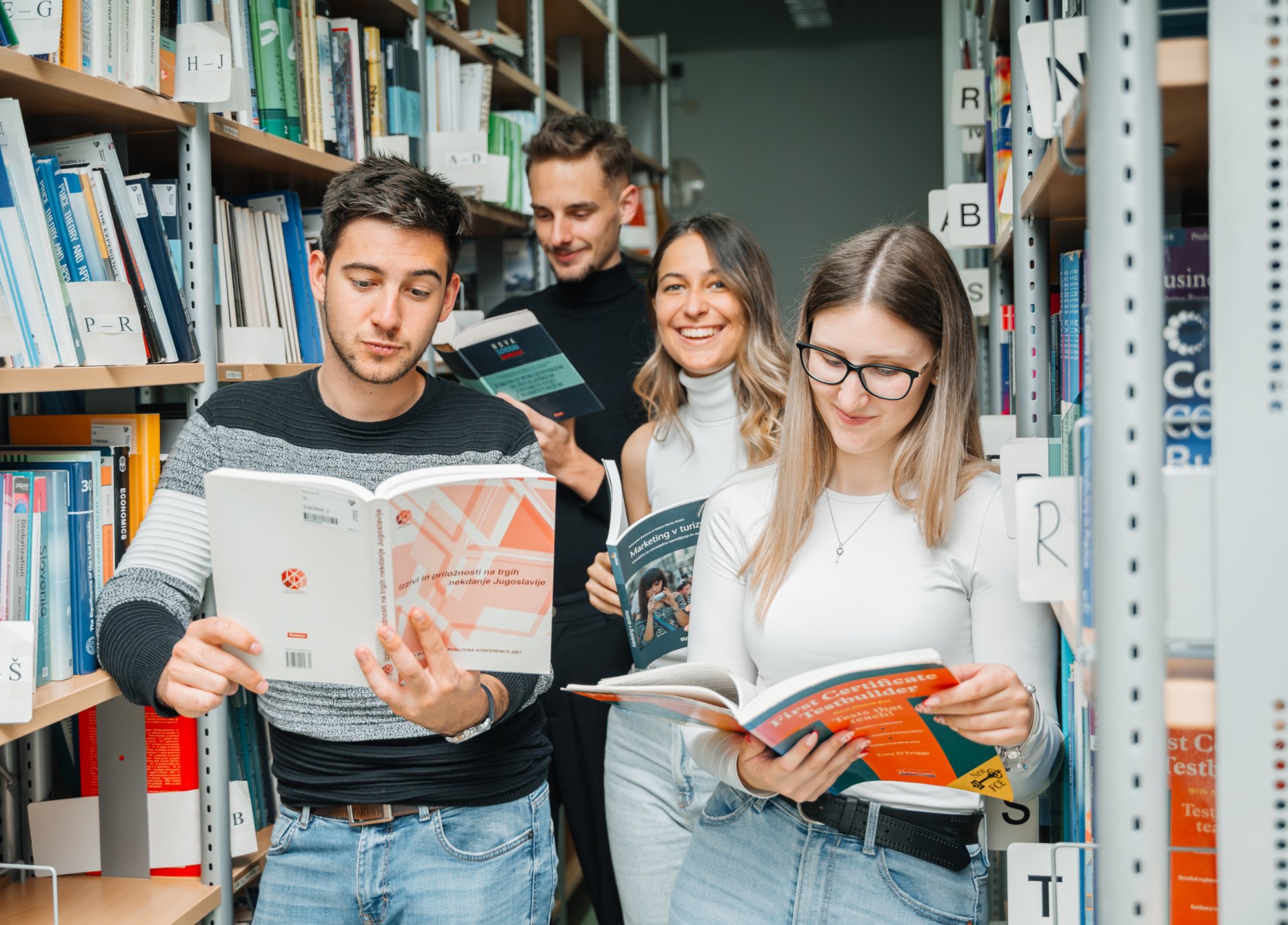 SLIDER Razpis za vpis v podiplomske &scaron;tudijske programe 